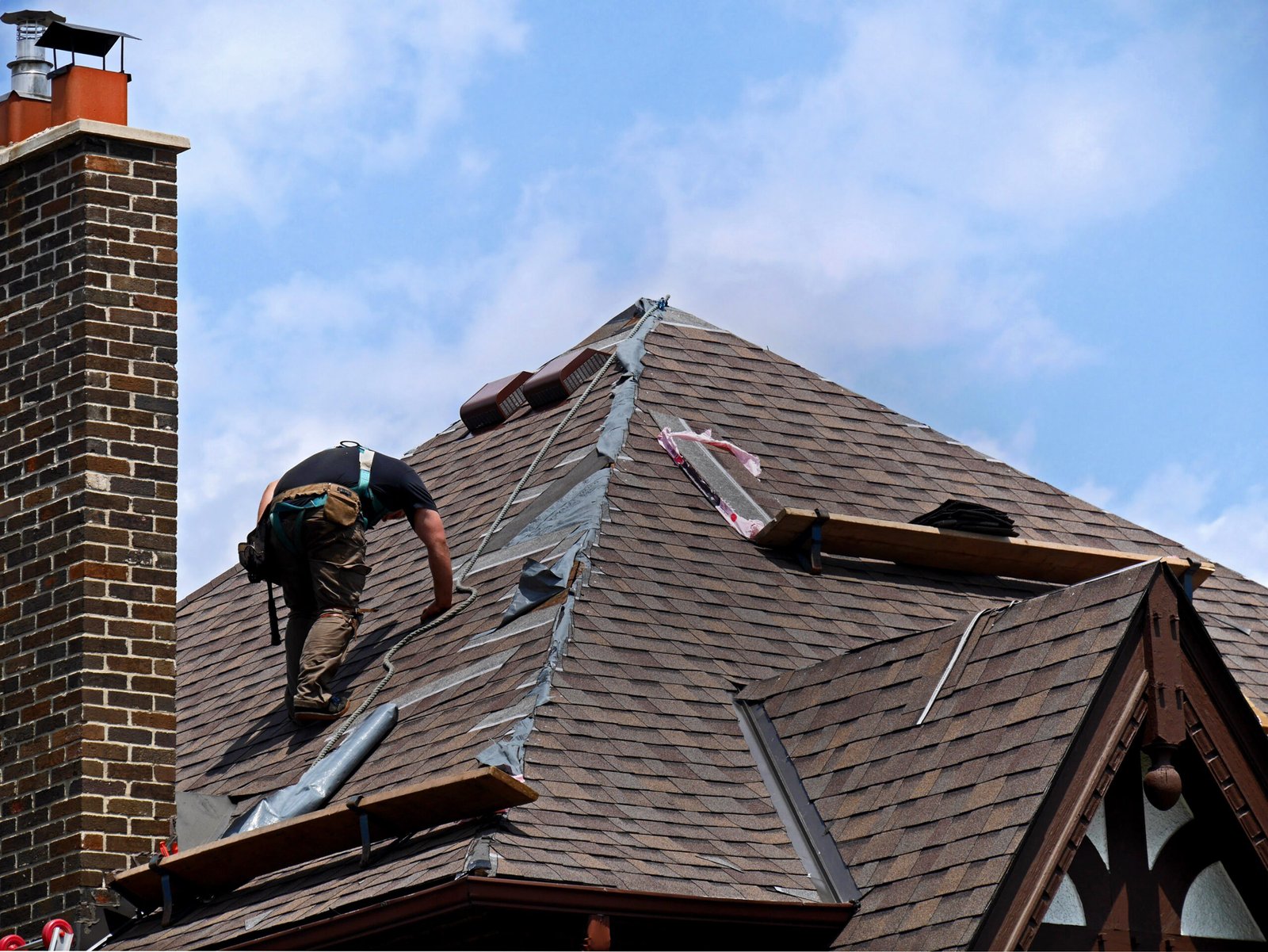 ajax-roof-repair Roofing contrator repair in Ajax, On
